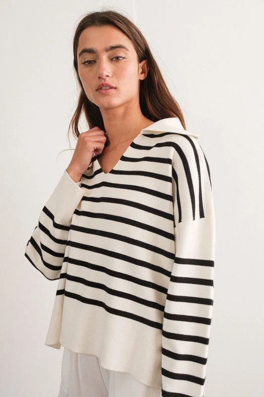 STRIPED V-NECK SWEATER