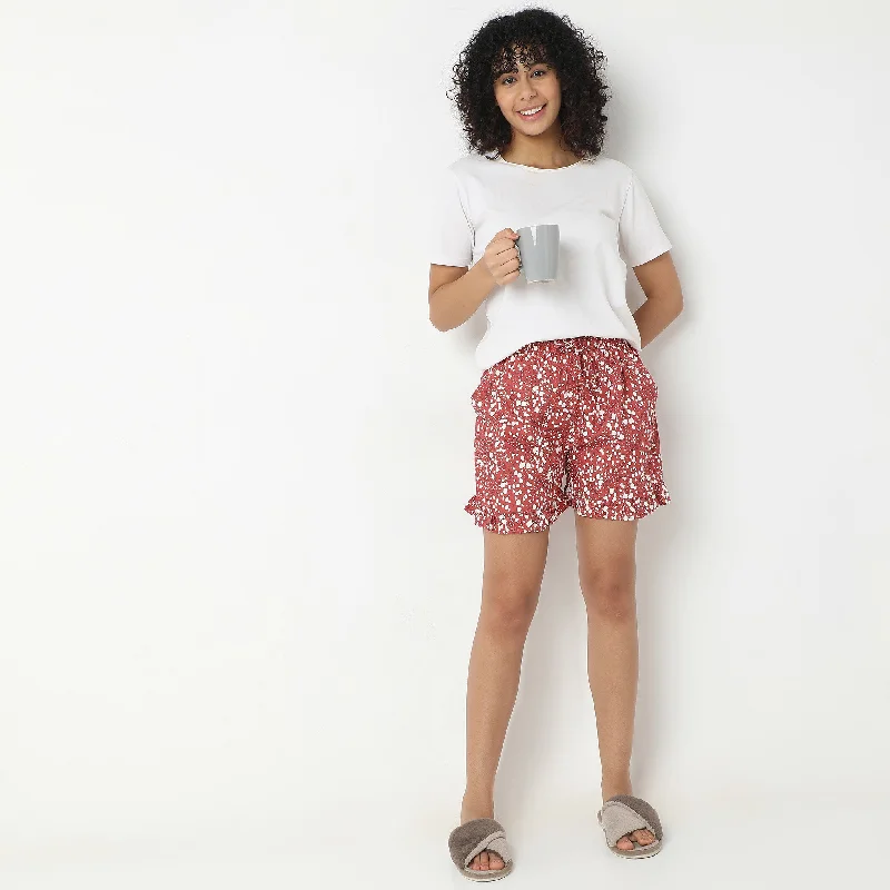 Regular Fit Printed Mid Rise Lounge Shorts